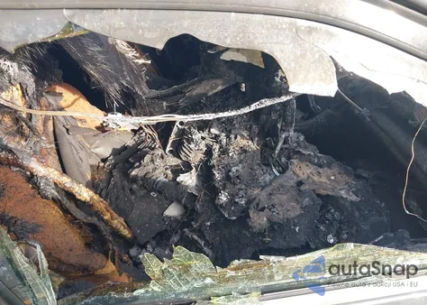 2016 Nissan Maxima 3.5 Sr z USA, uszkodzony, nr VIN 1N4AA6AP4GC447042